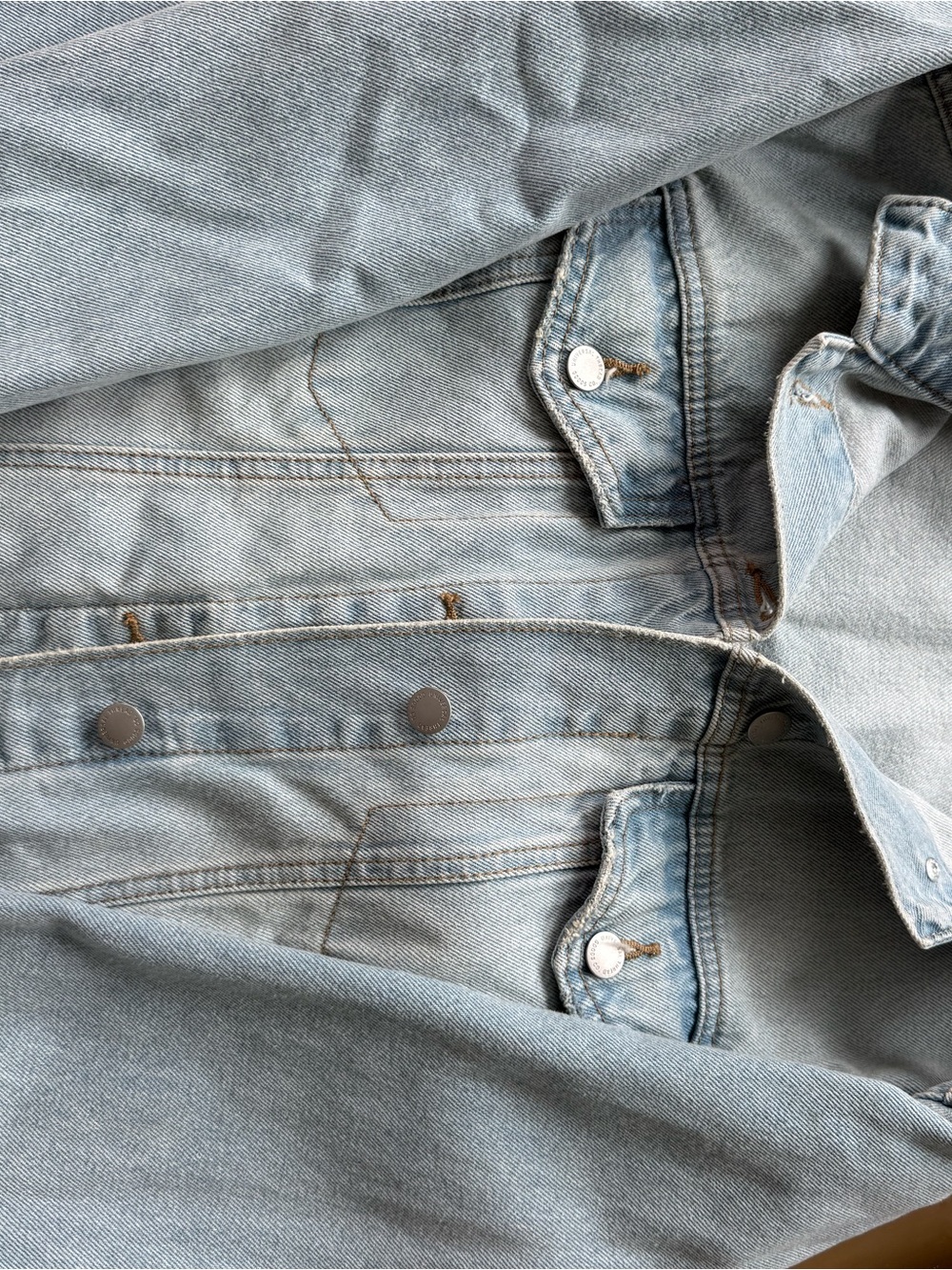 Universal Thread Light Blue women’s Denim Jean jacket  -